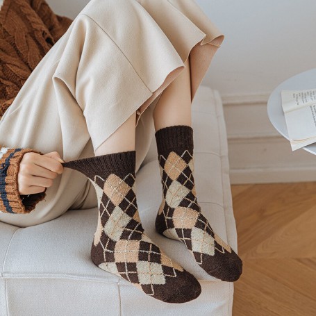 Designer Socks Letter Stripe Embroidery Mid Tube Luxury Sock Street Retro Harajuku  Comfortable Personality Fashion