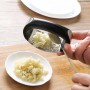 Stainless steel manual circular garlic press masher garlic chopped garlic tool curve fruit vegetable tool kitchen gadget