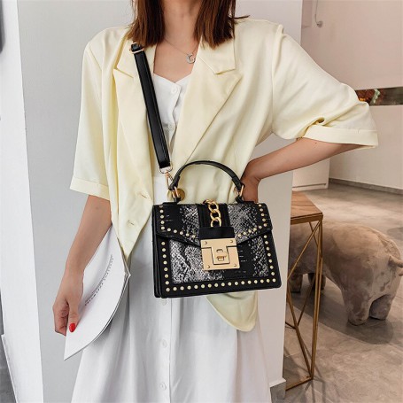 Serpentine Shoulder Bag Women PU Leather Crossbody Bag Luxury Chains Messenger Bag