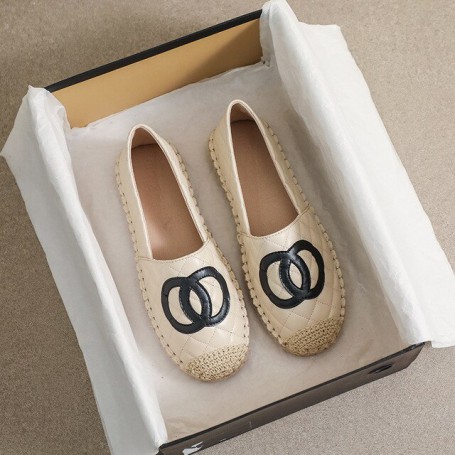 Women's Flat Shoes Retro Round Toe Soft Bottom