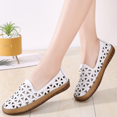 Women's Flat Shoes Leather Soft Breathable Footwear