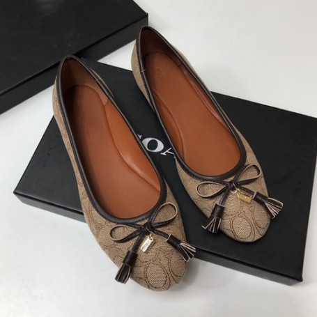 Women's Flat Shallow Mouth Slip-On Shoes