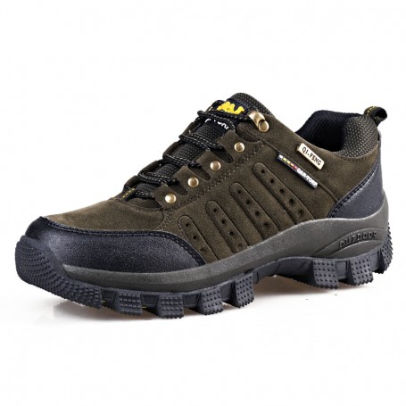 Men Casual Leather Shoes Classic Waterproof High Quality Shoes Women Climbing Shoes Outdoor Sneakers