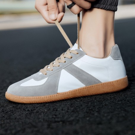 Spring Training Retro Men's Casual Shoes German Training Men Sneakers Popular Rubber Sole Simple