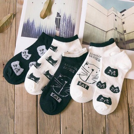 5 Pairs Cartoon Creativity Cute Cat Animal Harajuku Style Cotton Funny Socks Women Set Casual Novelty Happy Short White Socks