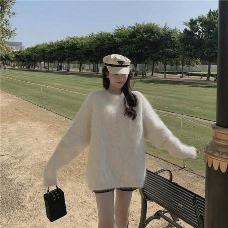 Oversize Pullover Sweater Women/Fur White Sweater