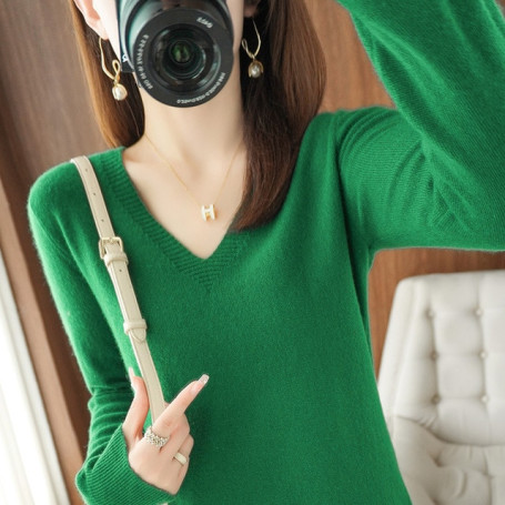 Sweaters Women Casual V-neck Sweater/ Knitwear