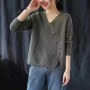Buttons V-neck Sweater Ladies/Outerwear