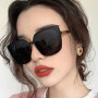New Brand Designer Cat Eye Sunglasses Vintage Black Mirror Fashion Big Frame Cool Sexy Female