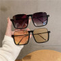 New Vintage Fashion Sunglasses For Women Metal Square Frame Luxury Shades Eyewear UV400