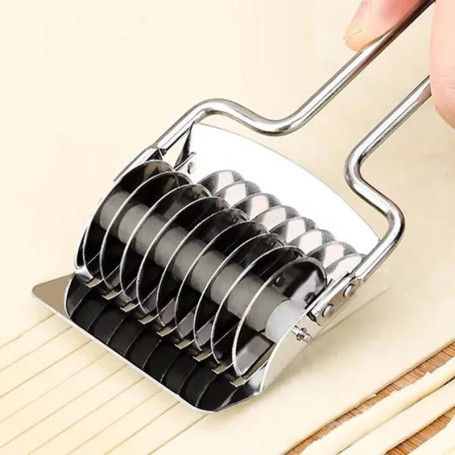 1PC Manual Pressing Machine Non-slip Mini Handleheld Kitchen Gadgets Spaetzle Makers Noodles Cut Knife Section Shallot Cutter