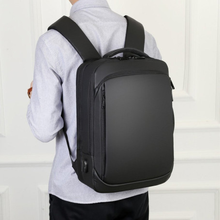 Multifunctional Business USB Charging Waterproof Film Men's Casual Backpack