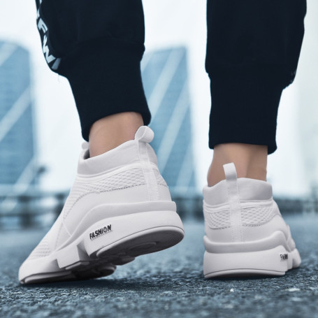Casual Sneakers for Men Women Breathable Mesh Slip-on Lightweight Walking Shoes