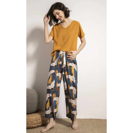 Pajamas Set Women Comfortable Cotton Viscose Contrasting Color Pajamas Short Sleeve Tops with Long Trousers