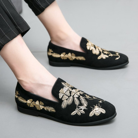 Loafers Men Shoes Fashion Black Imitation Suede Gold Embroidery Flower Business Casual Shoes