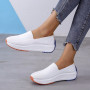 Large Size Foreign Trade Network Shoes Loafer Shoes New Flying Knitting Shoes Female Version Set Foot Shallow Mouth