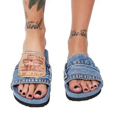 Comfortable and Versatile Personality Large Size Denim Flat Slippers Female New Beach Shoes Sandals and Slippers
