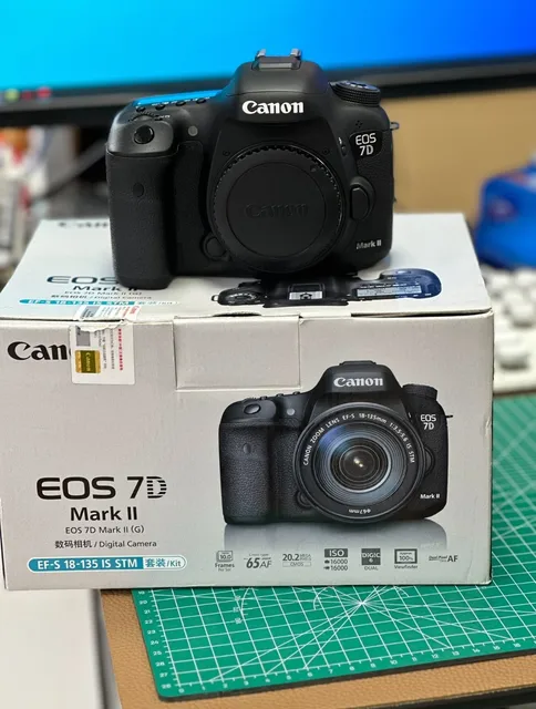 Canon EOS 7D Mark II Digital SLR Camera (Body Only)
