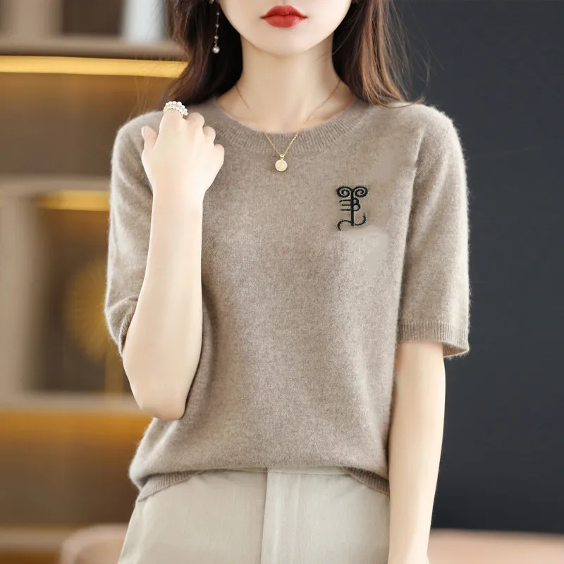 Summer New Round Neck Korean Soft Fashion Embroidery T-Shirt Women's Knitted Sweater Loose And Elegant Short Sleeve Pullover