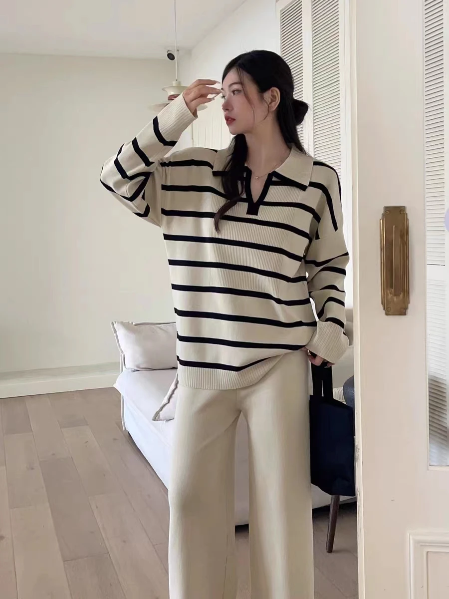 Women contrasting color striped V-neck niche design knitted top high waist wide leg pants two-piece set