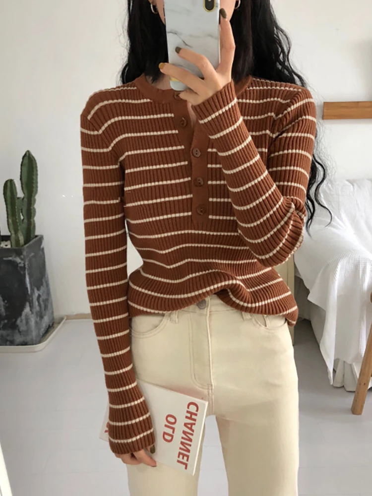 Women Elegant Stripes Knitted Tees Buttoned Up Long Sleeve Slim Knitted T-shirts
