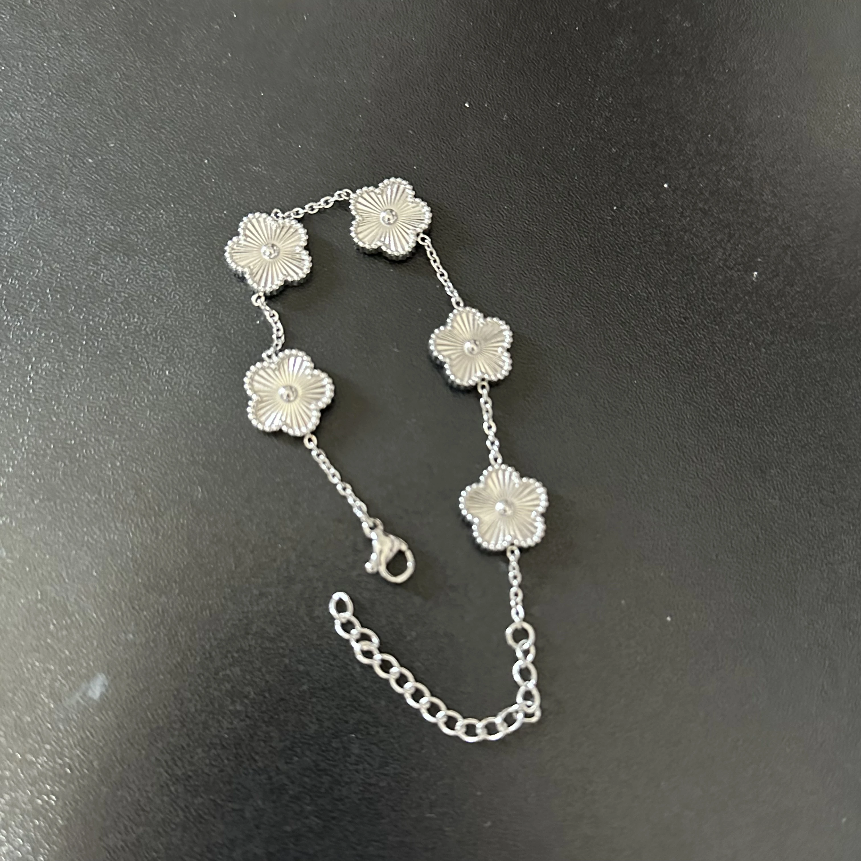 Y2K Style Metal Double Sided Plum Blossom Plant Five Leaf Flower Adjustable Bracelet Stainless Steel Luxury Women's Clover 1PC