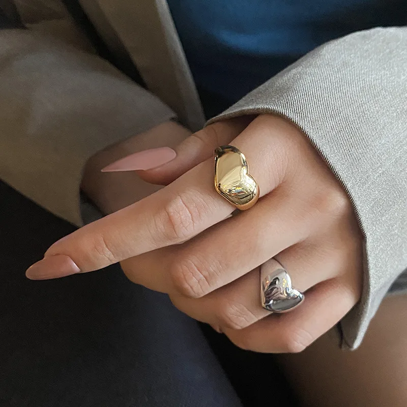 XIYANIKE Silver Color  Trend Creative New Love Heart Shaped Gold Ring Light Luxury Metallic Texture Girls Jewelry Couple