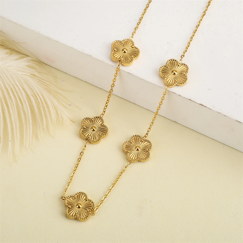 Metal Plum Blossom New plant Five-Leaf Flower Creative Bracelet Necklace Earrings Set Women's Luxury Stainless Steel Clover Jewe