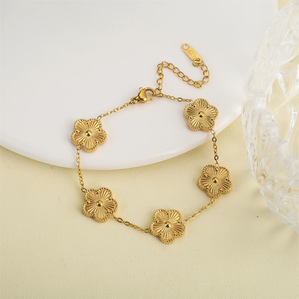 Metal Plum Blossom New plant Five-Leaf Flower Creative Bracelet Necklace Earrings Set Women's Luxury Stainless Steel Clover Jewe
