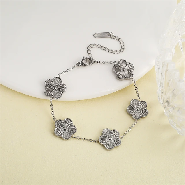 Metal Plum Blossom New plant Five-Leaf Flower Creative Bracelet Necklace Earrings Set Women's Luxury Stainless Steel Clover Jewe