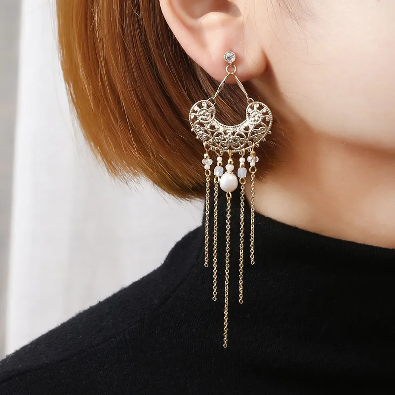Exquisite Jewelry Women's Charm Zircon Silver Needle Not Allergic Classic Retro French Texture Long Tassel Inlaid Pearl Earrings