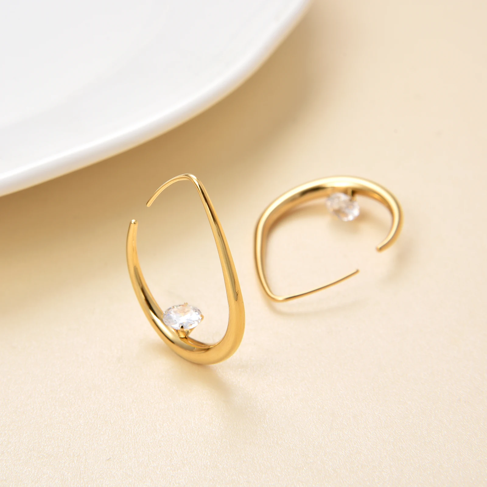 Stainless Steel Teardrop Hoop Earrings for Women,14k Gold Plated Large Oval Pull Through Lightweight  Waterdrop Hoop Earrings
