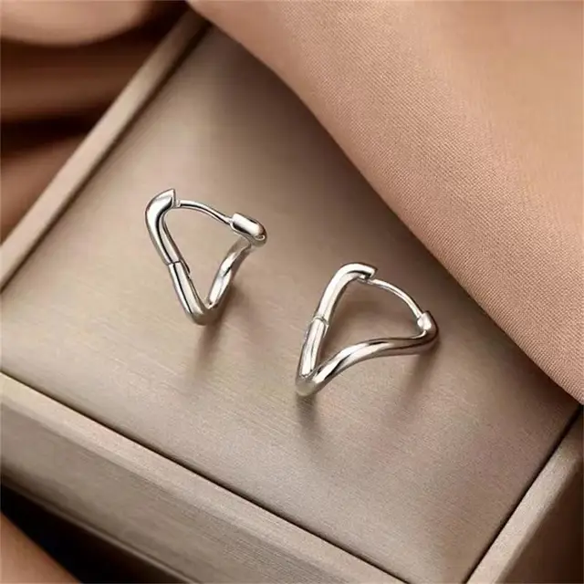 Trend Stud Earrings Silver Color Plated Hollow Star Hoop Earring For Women Fashion Vintage Accessories Aesthetic Jewelry Gift