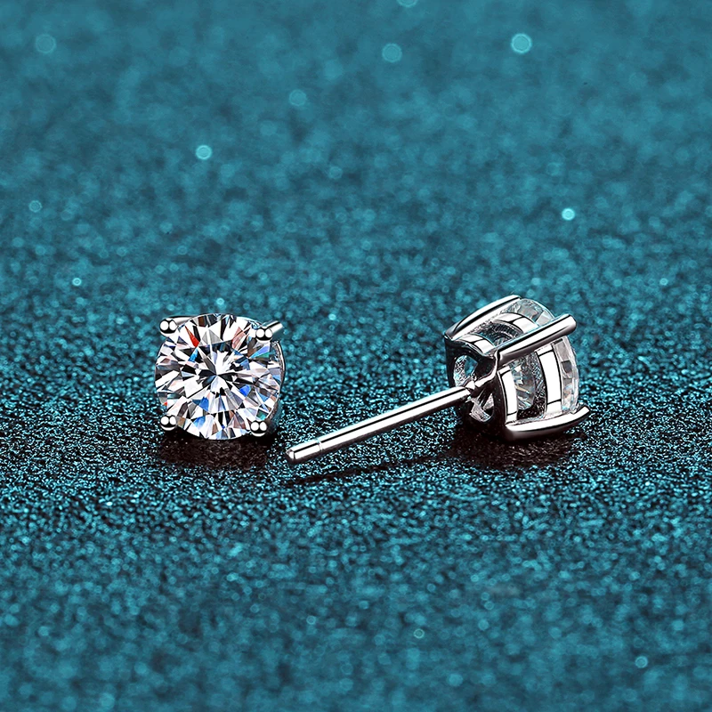 D-E Extreme White 0.2-2Ct Diamond Earrings for Women's 925 Pure Silver Electroplated Platinum Classic Four Claw Earrings