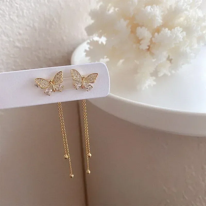 new pattern Korean Elegant Cute Rhinestone Butterfly Stud Earrings For Women Girls Fashion Metal Chain  Jewelry Gifts