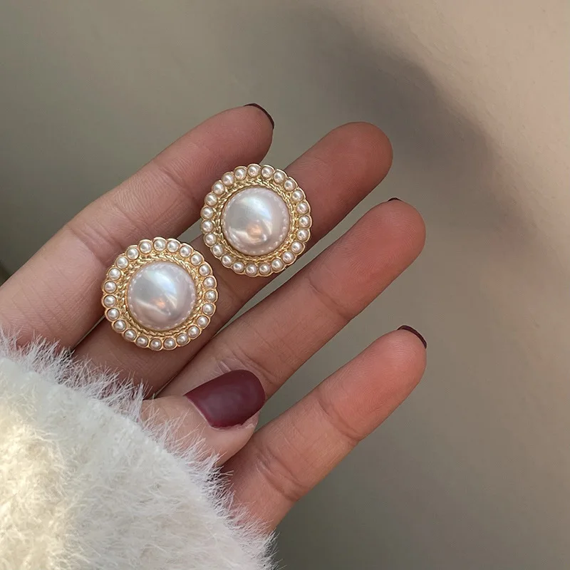 New Fashion Contracted Heart Imitation Pearl Fine Earrings Sweet Elegant Temperament Women Drop Earrings Accessories