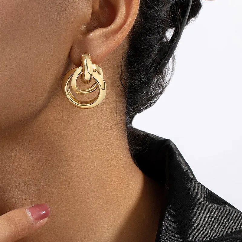 Geometric Circle Metal Stud Earrings For Women Party Gift OL Holiday Fashion Jewelry Ear Accessories DE038