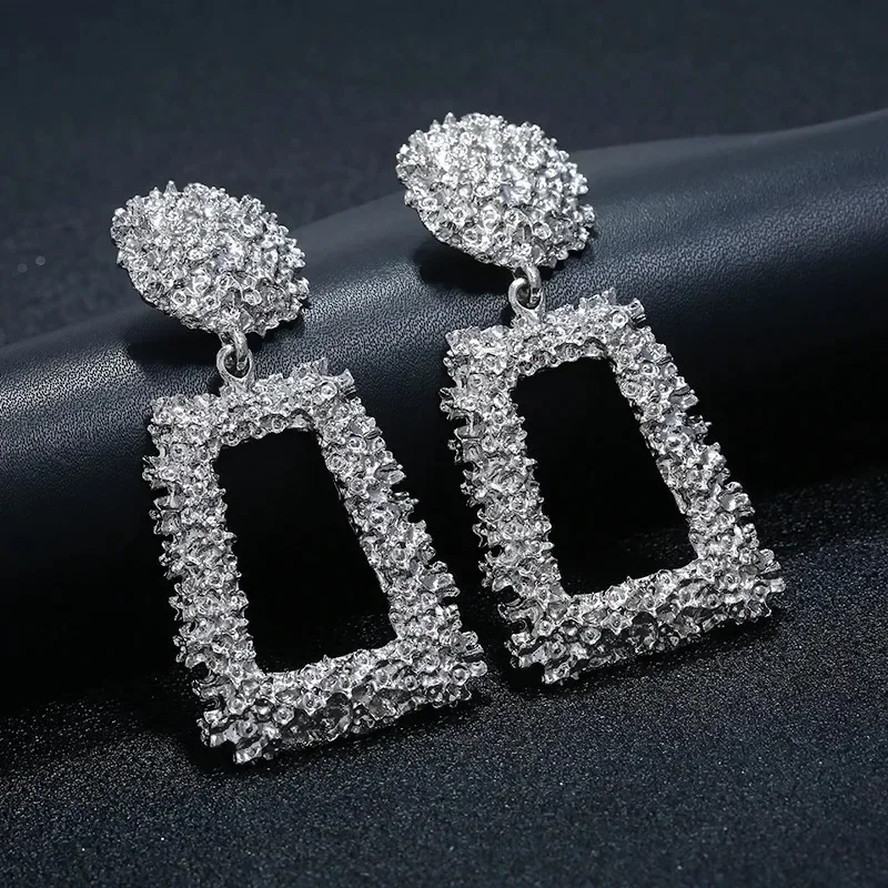 Vintage Gold Color Exaggerated Big Water Dangle Earrings for Women Female Geometric Waterdrop Hanging Earring Fashion Jewelry