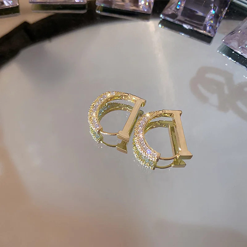 Luxury Rhinestone Gold Color Letter D Hoop Earrings For Women 2022 New Trendy High Quality Geometric Earrings Jewelry Party Gift