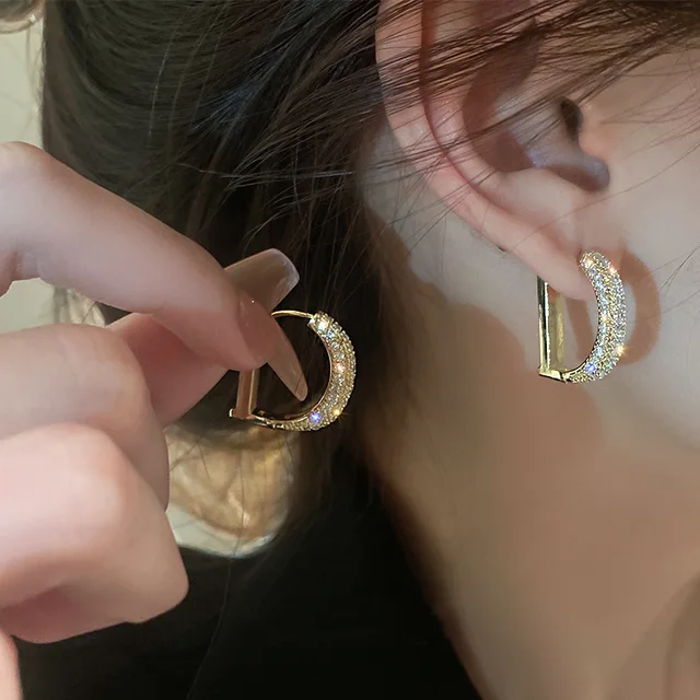 Luxury Rhinestone Gold Color Letter D Hoop Earrings For Women 2022 New Trendy High Quality Geometric Earrings Jewelry Party Gift