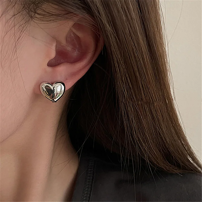 New Fashion Simple Small Medium Large Heart Earrings For Women Designer Hoops Earring Delicate Party Jewelry Gifts
