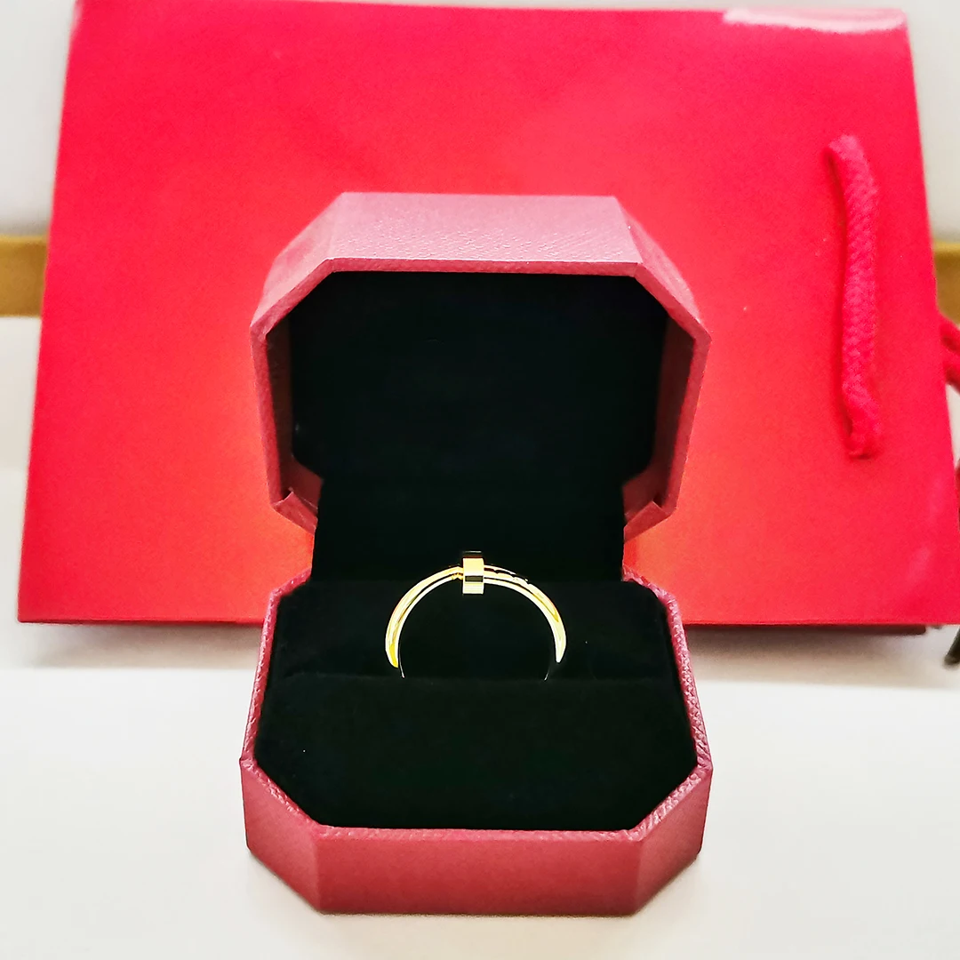 New In 925 Sterling Silver Couple Ring for Women Luxury Designer Exquisite Fashion Jewelry for Women Birthday Gift With Box Set