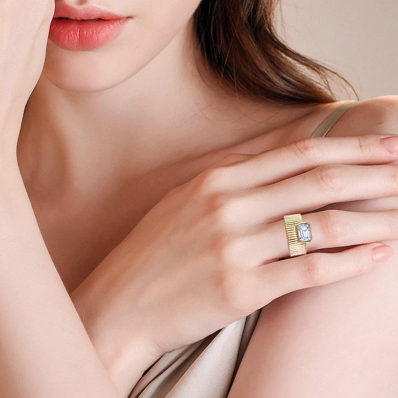 Women Sparkling CZ Stripe Ring Gold Color Fashion Jewelry Rings