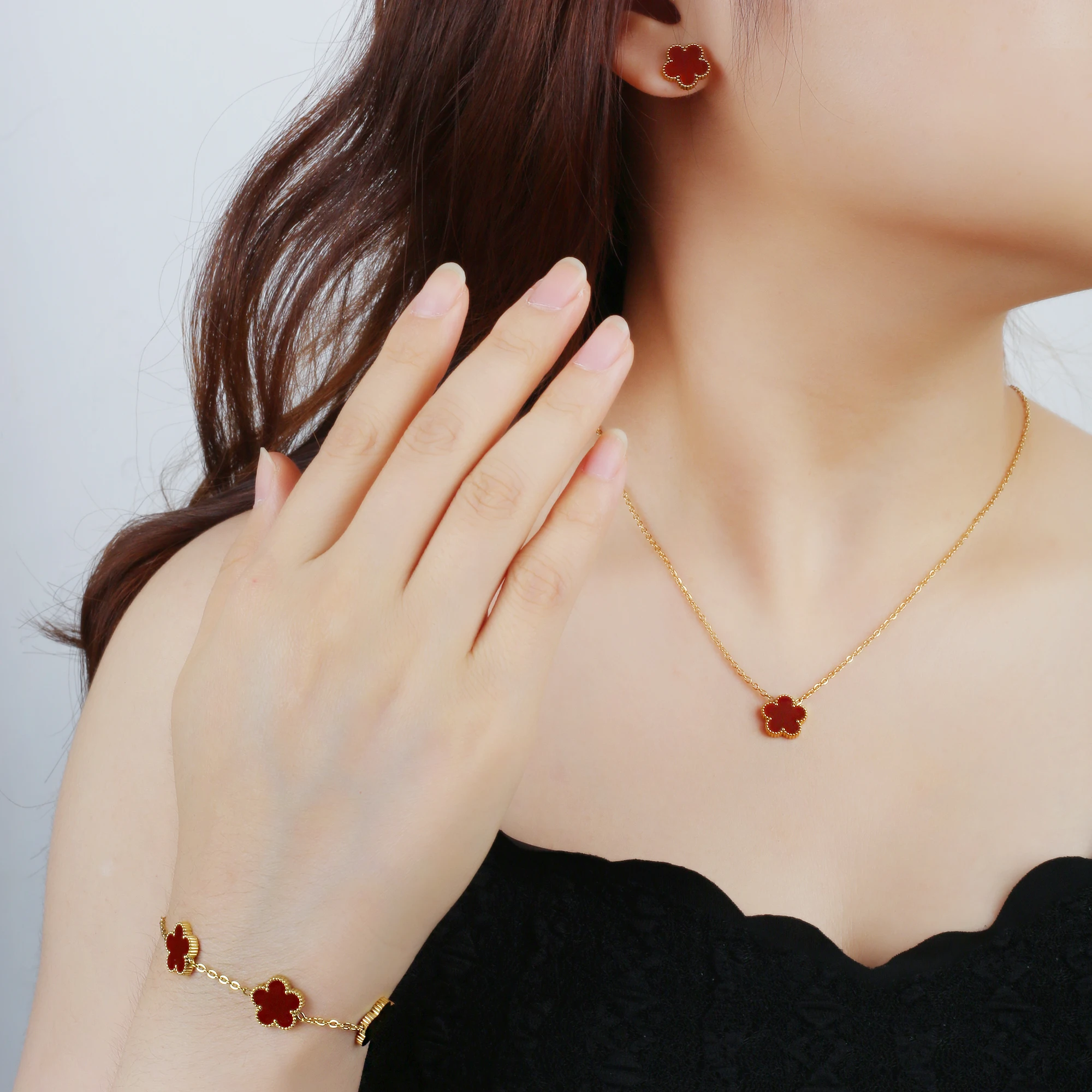 Women Stainless Steel Acrylic Plum Blossom Necklace Jewelry Set Earrings Bracelet Luxury Jewelry Gift