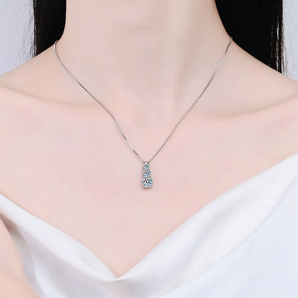 Women Moissanite Diamond Necklace Jewelry with GRA 925 Sterling Sliver Plated 18k White Gold Necklace