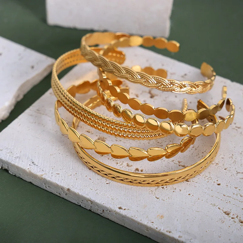 Fashion Stainless Steel Bangle Bracelet Minimalist Gold Color Tarnish Free Metal Texture Simple Open Charm Wrist Jewelry