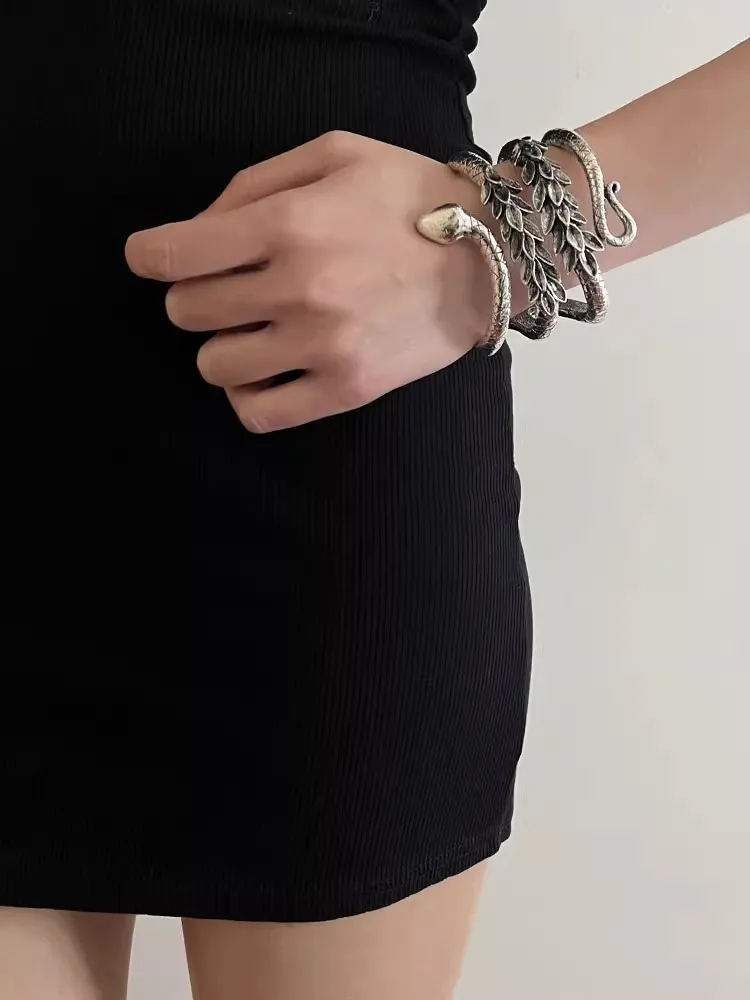 Women Gothic Snake-shaped Open Bracelets Punk Leaves Textured Bangle Vintage Jewelry Adjustable Accessories