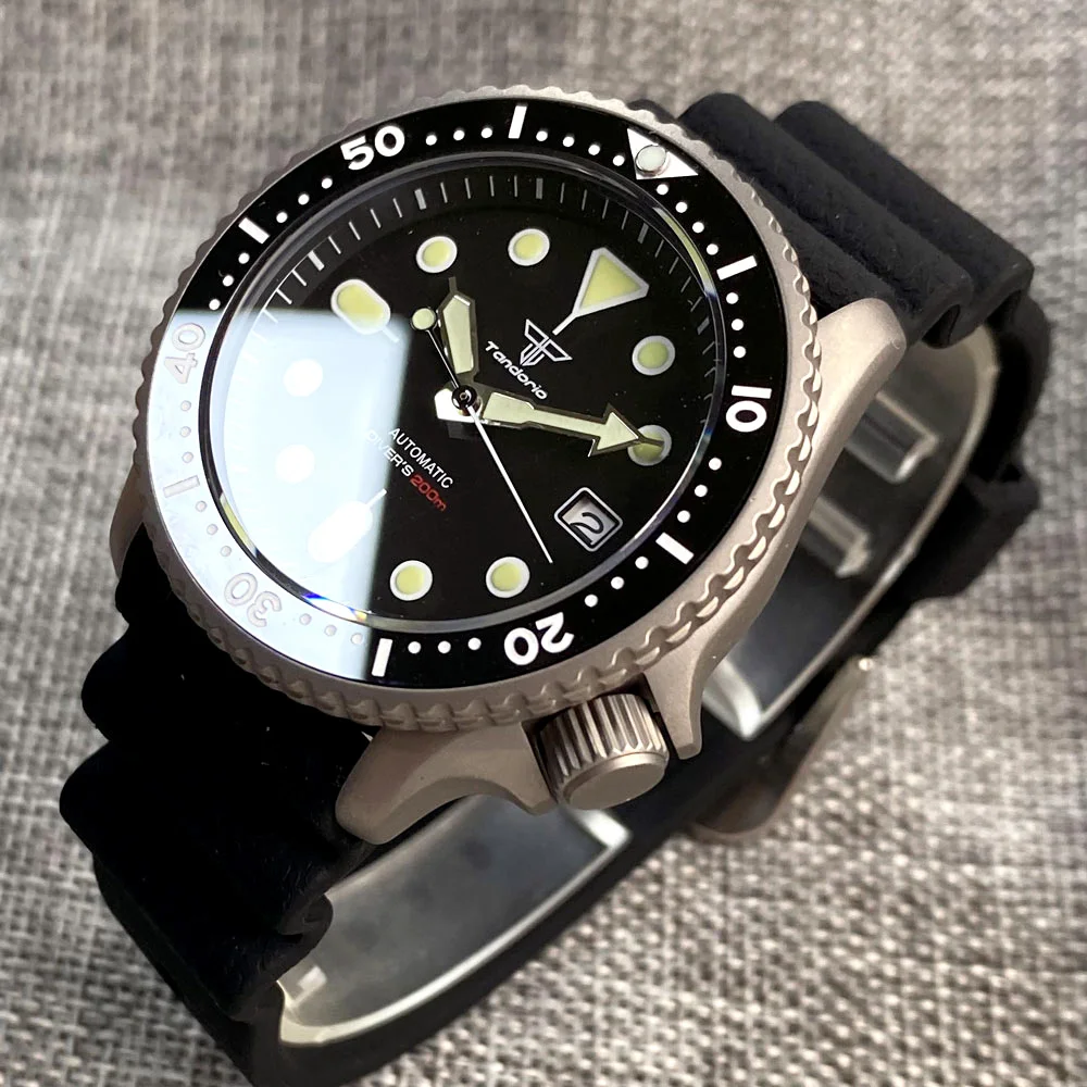 Titanium Diver NH35A Black Automatic 200M Men Watch Sapphire Glass 3.8 o'clock Date Rubber Black Ceramic Bezel