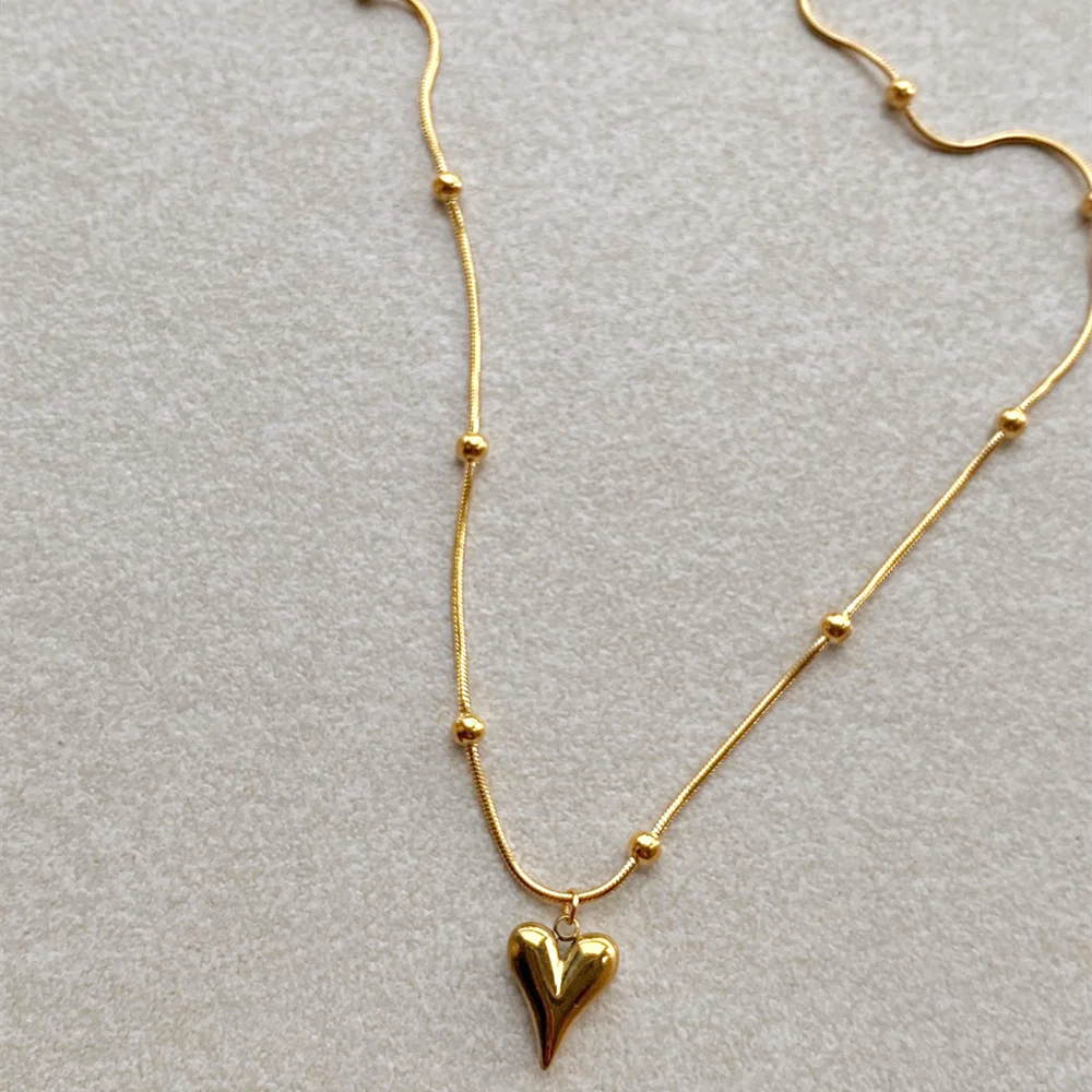 Simple Gold-plate Metal Bead Snake Chain Necklace For Women Fashion Vintage Heart-shaped Pendant Choker Jewelry