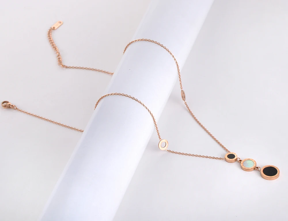 Vintage Stainless Steel Roman Numeral Charm Choker Necklace Trendy Shell Pendant Chain & Link Jewelry For Women YN20051